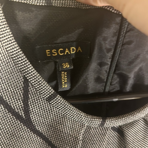 Escada Virgin Wool Crew Neck Knee-Length Dress Size 36 - Picture 4 of 6